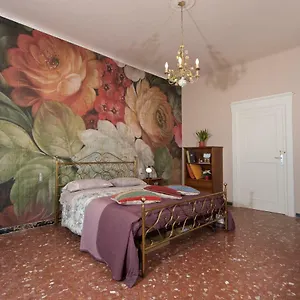 Guest house Liberi Mercanti -, Lucca